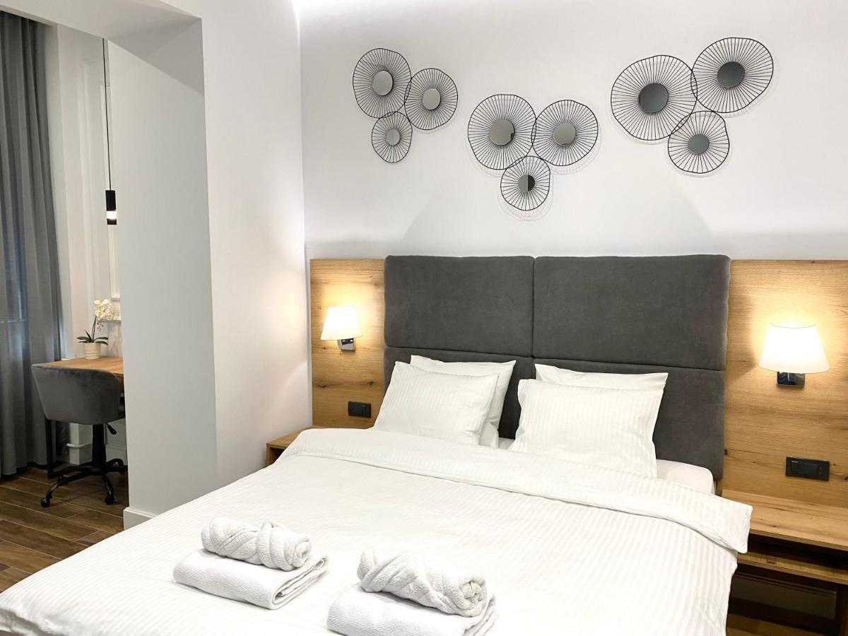 Moni Downtown Luxury Apartments Belgrade Luaran gambar